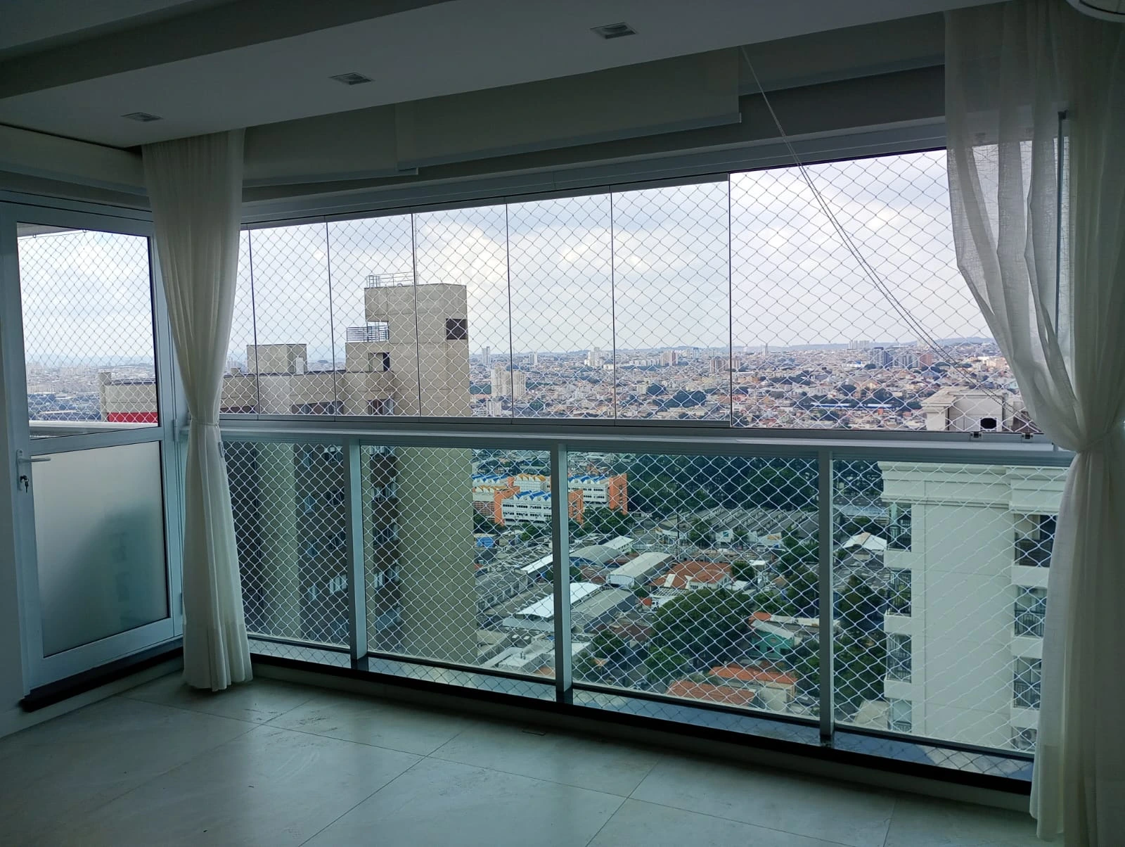 Rede de proteção em apartamento 5 para pets e crianças